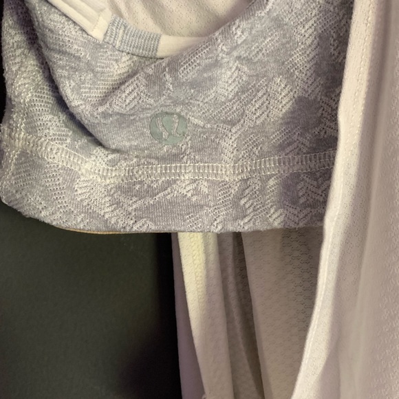 lulu lemon top - Picture 3 of 3